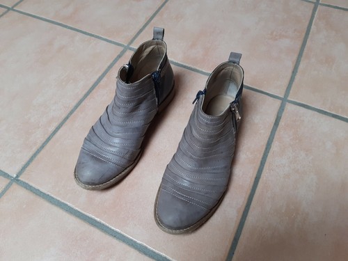 Stivaletto basso con cerniera